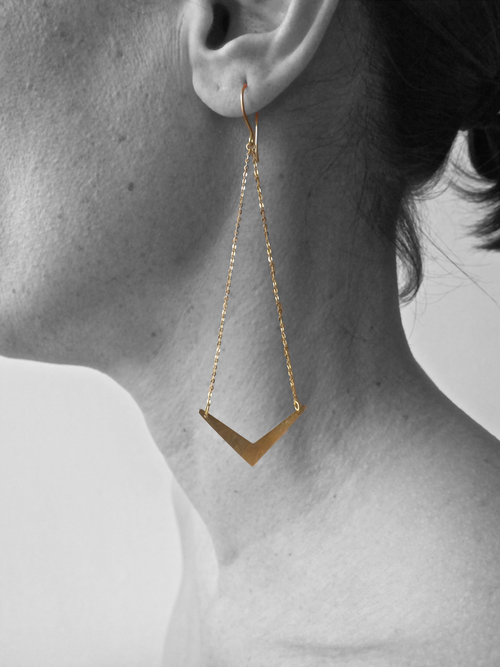 rosie-odette-jewellery-chain-arrow-earrings
