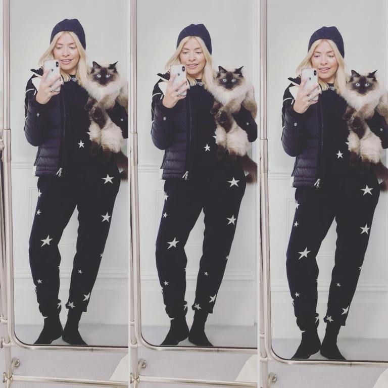 Holly Willoughby outfit stars trousers padded jacket Dancing on Ice rehearsals 7 January 2018