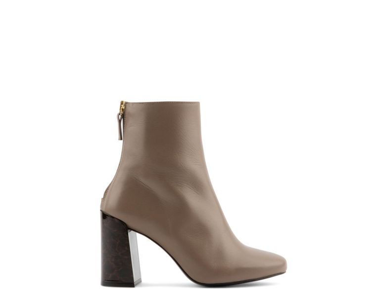 Jones Bootmaker Newland