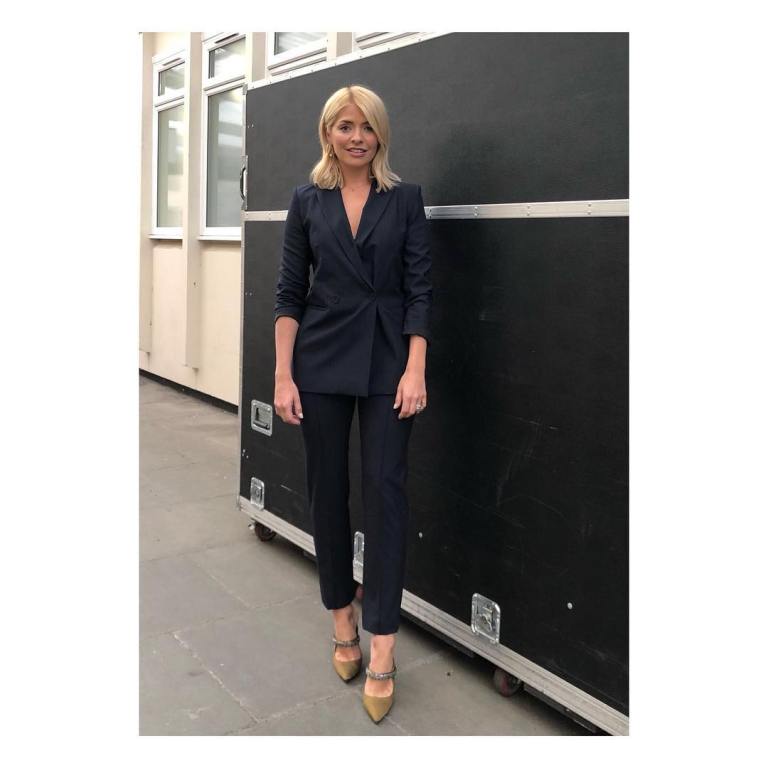 Holly Willoughby Celebrity Juice outfit navy blue suit pinstripes green shoes May 2018