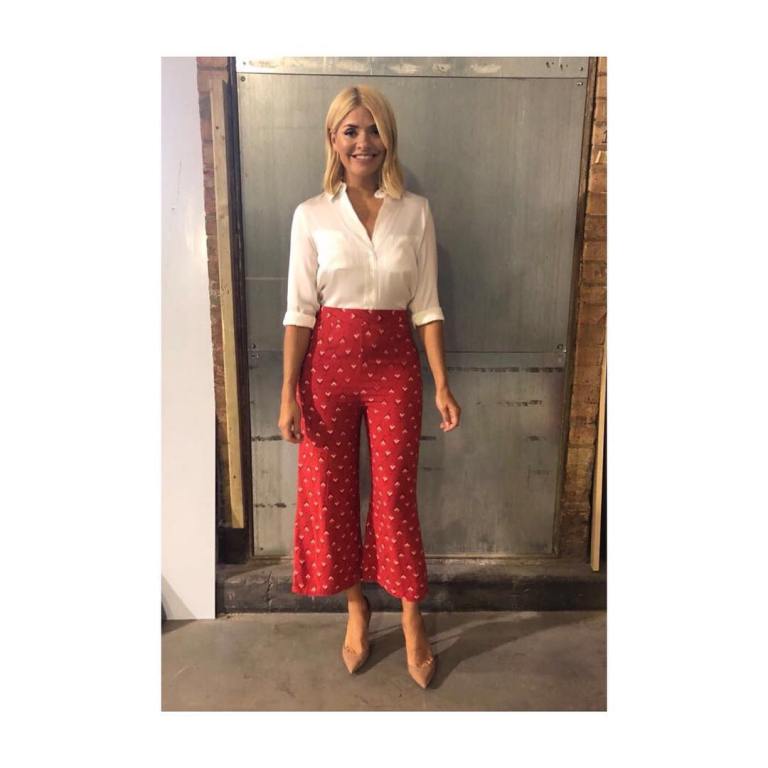 Holly Willoughby style outfit This Morning red print cropped trousers white shirt nude court shoes July 2018