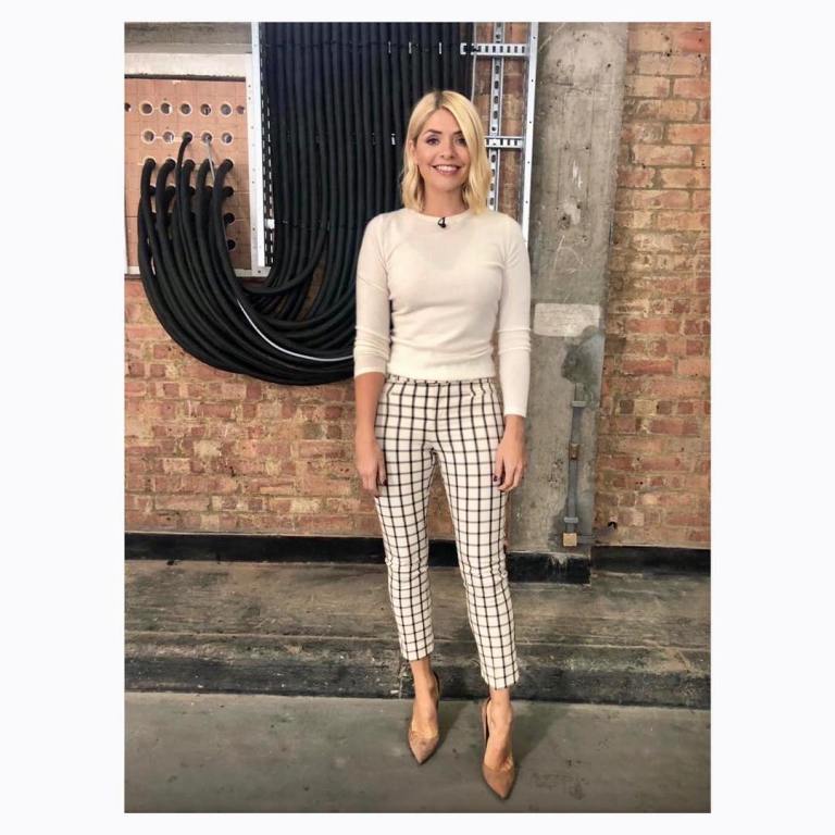 Holly willoughby This morning outfit today cream ivory check trousers cream jumper nude court shoes October 2018