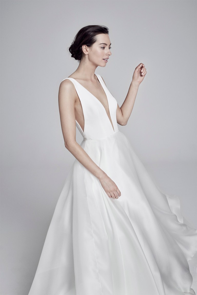 serrano-closeup-lookbook-collection2019-weddingdressesuk-designerSuzanneNeville