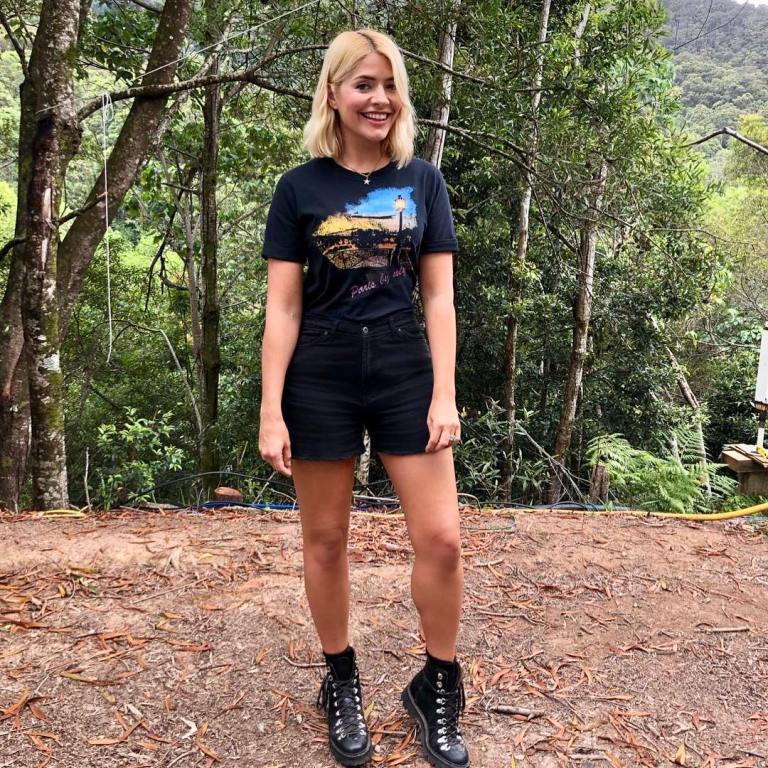 where to get holly Willoughby Paris by night tee I'm a Celebrity black shots black boots December 2018