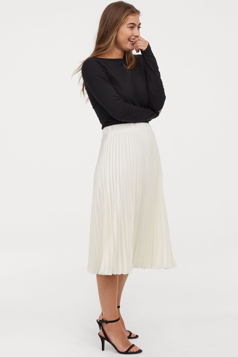 HM cream pleated skirt