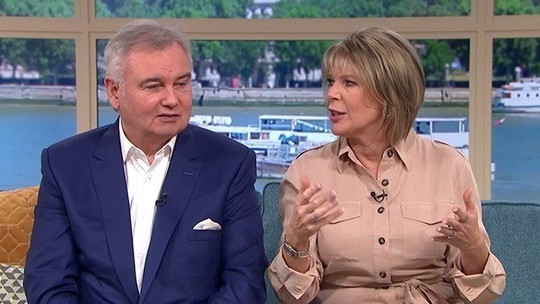 how to find Ruth Langsford This Morning outfit today beige cream shirt dress August 2019 Photo ITV com