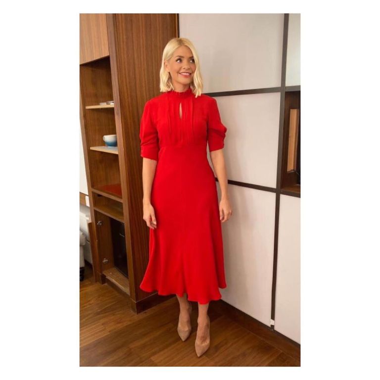 how to find Holly Willoughby red short sleeve dress This Morning October 2019 Photo Holly Willoughby