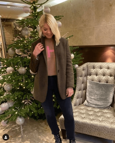 where to get holly willoughby brown and pink H jumper Christmas Shopping with Keith Lemon 16 December 2019 Photo Holly Willoughby