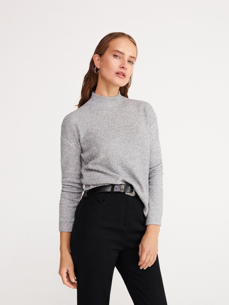 Reserved Shiny Thread Sweater v2