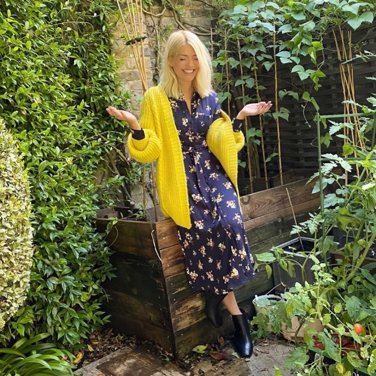 where to get Holly willoughby blue navy floral shirt dress yellow cardigan 19 September 2020 Photo Harry