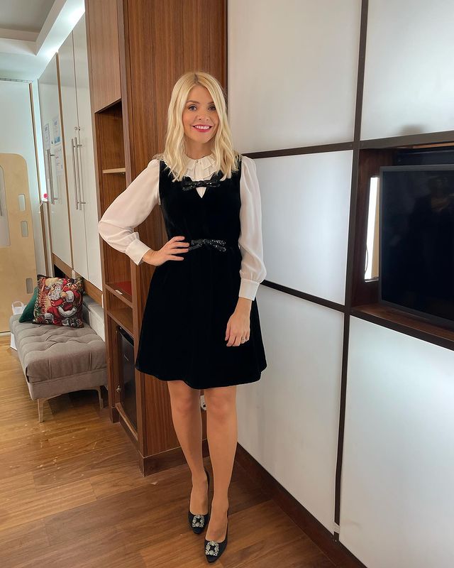where to get all Holly Willoughby This Morning dresses blackes velvet bow dress cream ruffle blouse black buckle shoes 11 December 2020 Photo Holly Willoughby