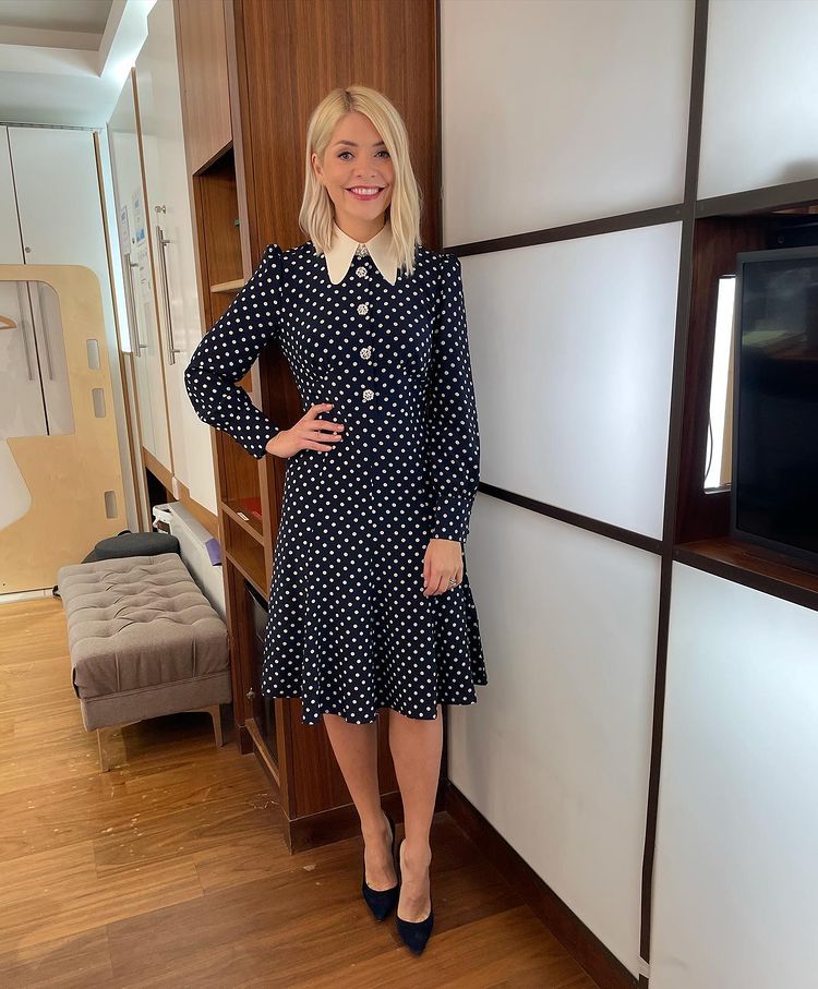 where to get all Holly Willoughby This Morning dresses navy and cream poka dot dress with collar navy suede court shoes 6 January 2021 Photo Holly Willoughby