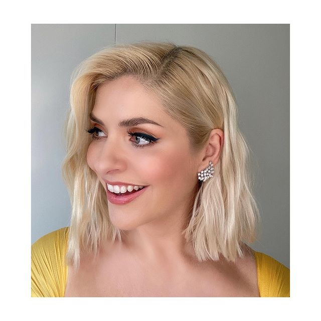 where to get Holly willoughby Dancing on Ice earrings 7 March 2021 Photo Patsy O'Neill