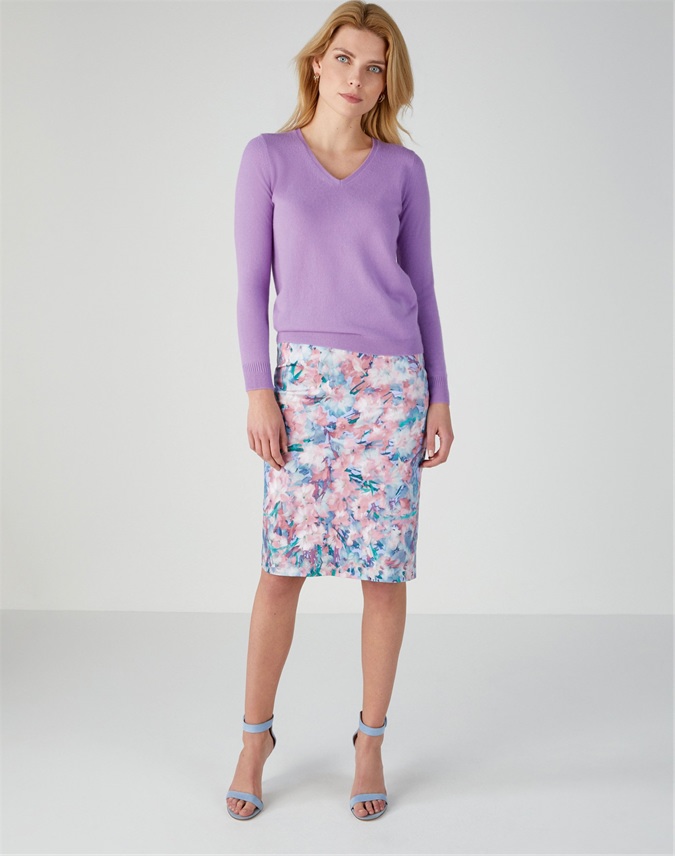 Pure Collection Cashmere Straight Fit V Neck Sweater