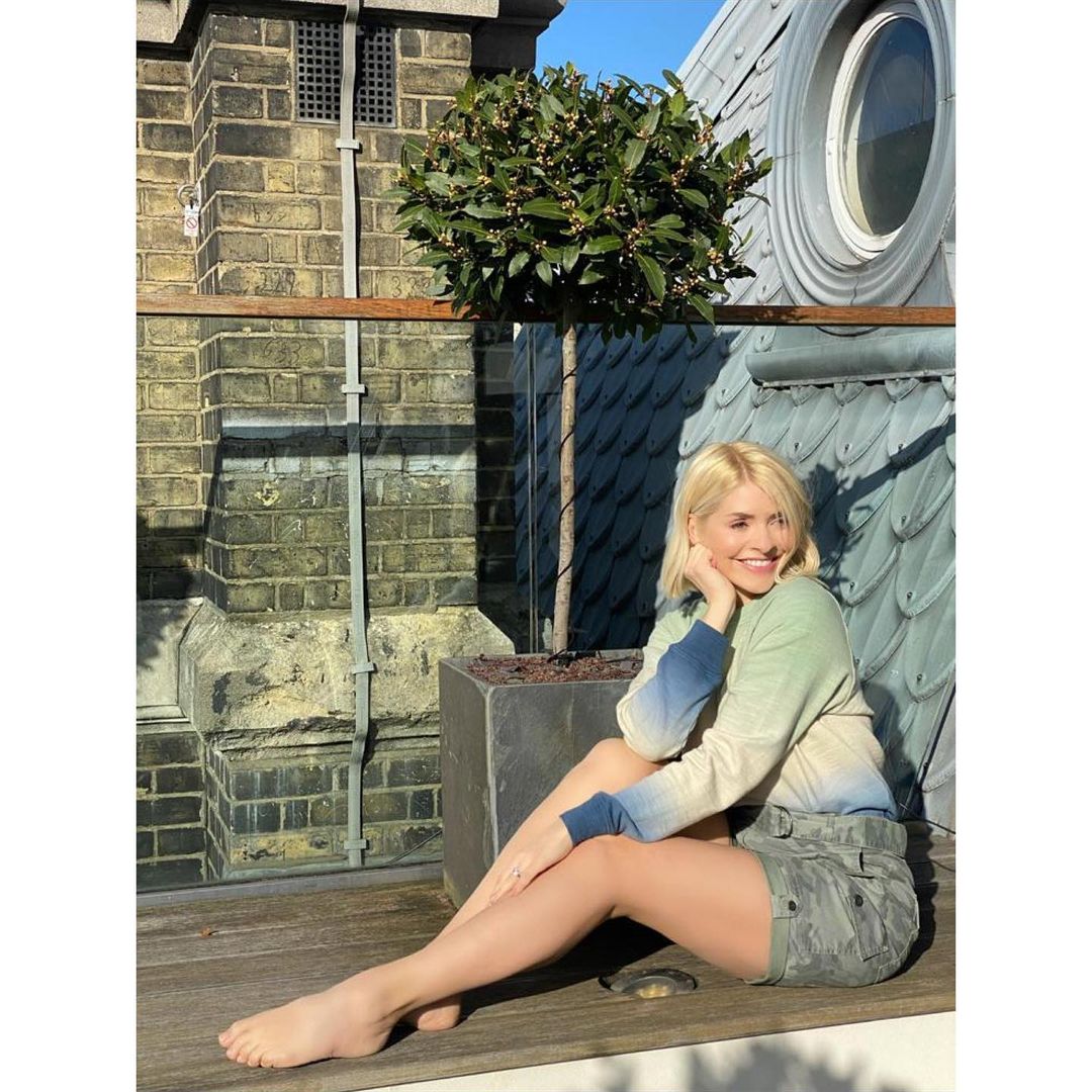 where to get holly Willoughby green tie dye jumper camouflage shorts 19 April 2021 Photo M&S