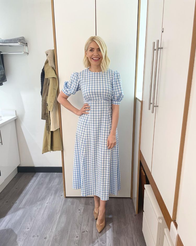 where to get all Holly Willoughby this Morning dresses blue gingham midi dress nude suede court shoes 26 May 2021 Photo Holly Willoughby