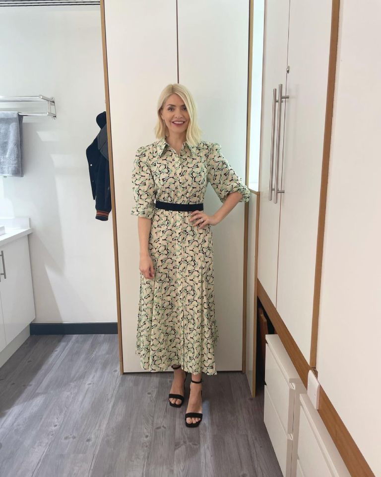 where to get all Holly Willoughby this Morning dresses cream green blavk puff sleeve shirt dress black suede sandals 27 MAy 2021 Photo Holly Willoughby