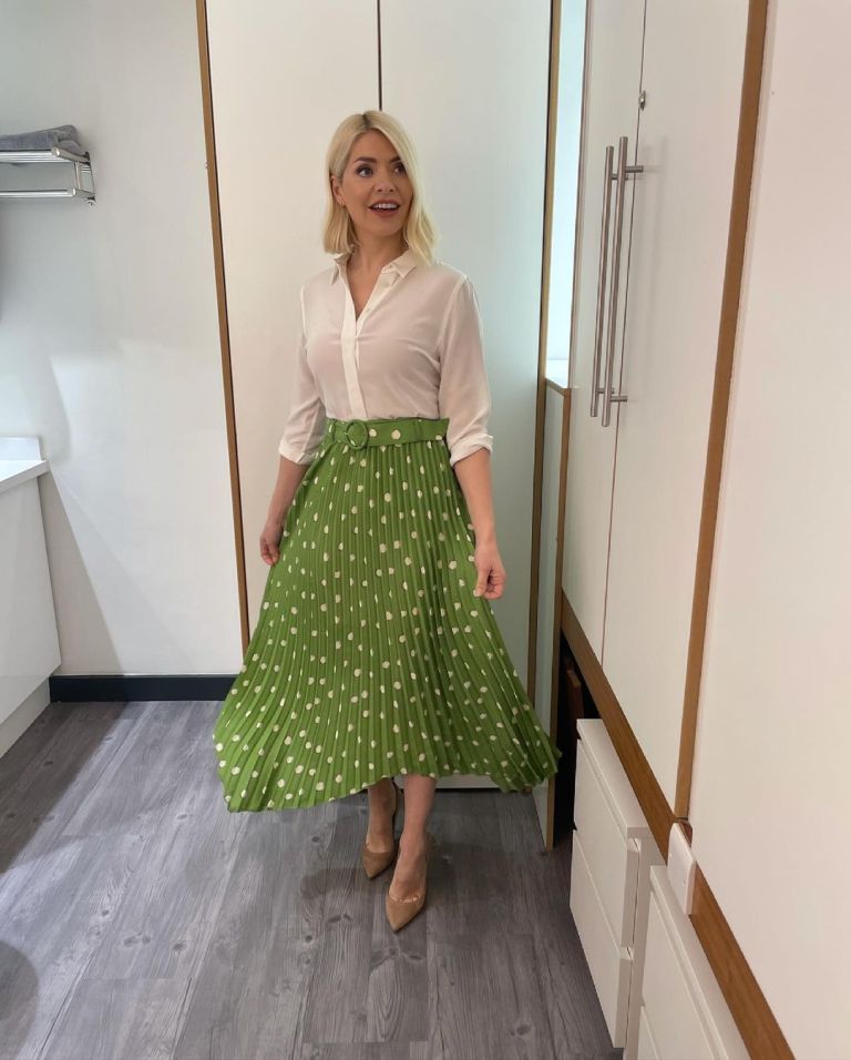 where to get all Holly Willoughby This Morning outfits green spot print pleated skirt ivory blouse nude suede court shoes 25 May 2021 Photo Holly Willoughby