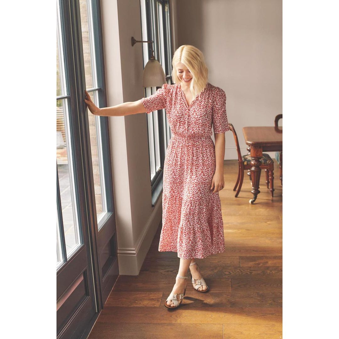where to get holly Willoughby red and white print tie neck tiered midi dress silver sandasl 12 May 2021 Photo M&S