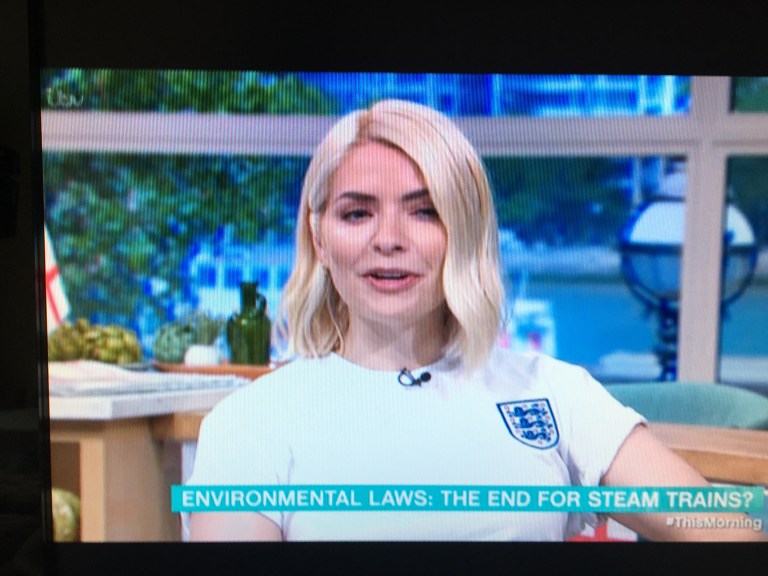 where to get Holly Willoughby england 3 Lions t-shirt 7 July 2021 Photo ITV