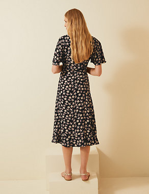 M&amp;S x Ghost Printed V-Neck Angel Sleeve Midi Tea Dress back view