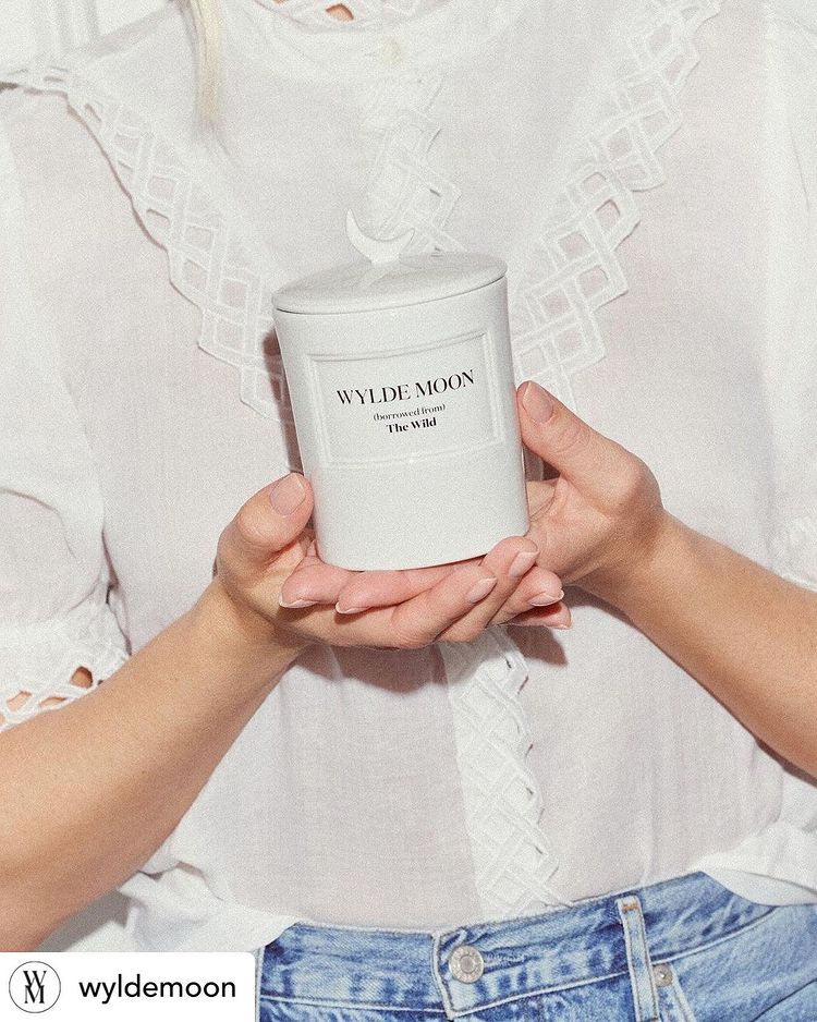 where to get Holly Willoighby Wylde Moon white high neck blouse embroidered with cutwork 14 October 2021 Photo Holly Willoughby