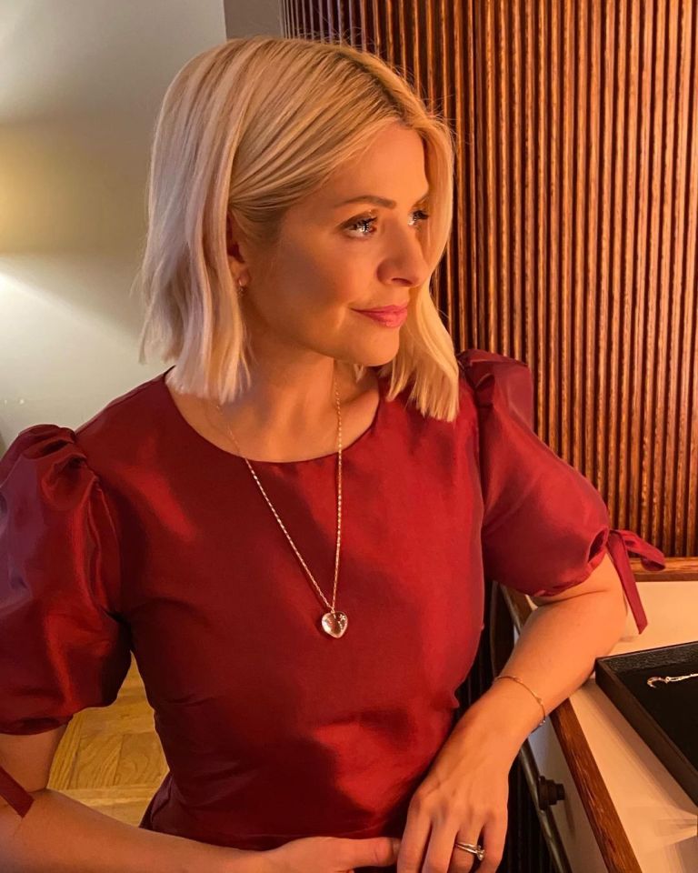 where to get holly Willoughby red taffetta puff sleeve dress clear heart necklace 9 December 2021 Photo Kirstie Le Marque