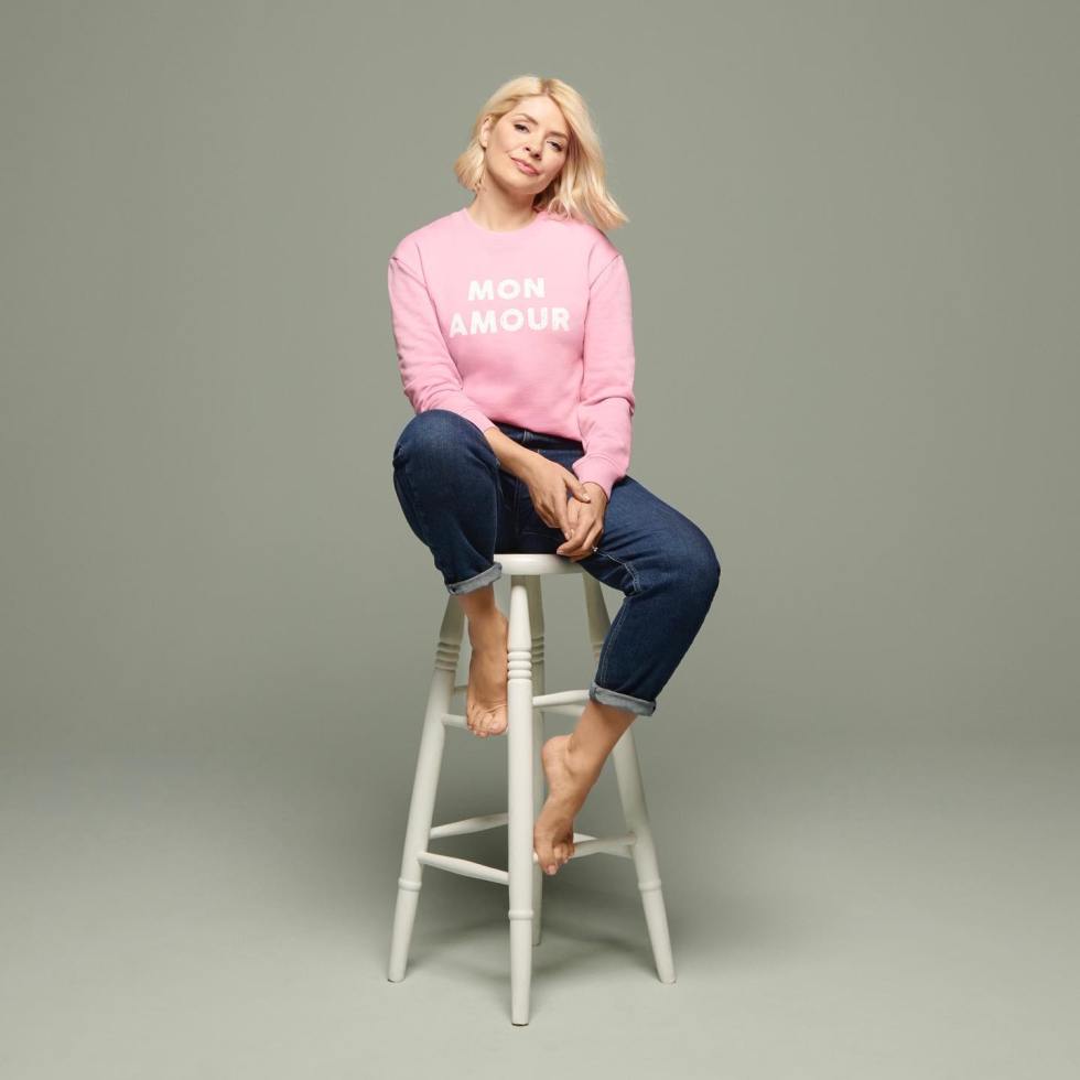 where to get all Holly Willoughby outfits pink mon amour sweater blue jeans 15 February 2022 Photo M&S