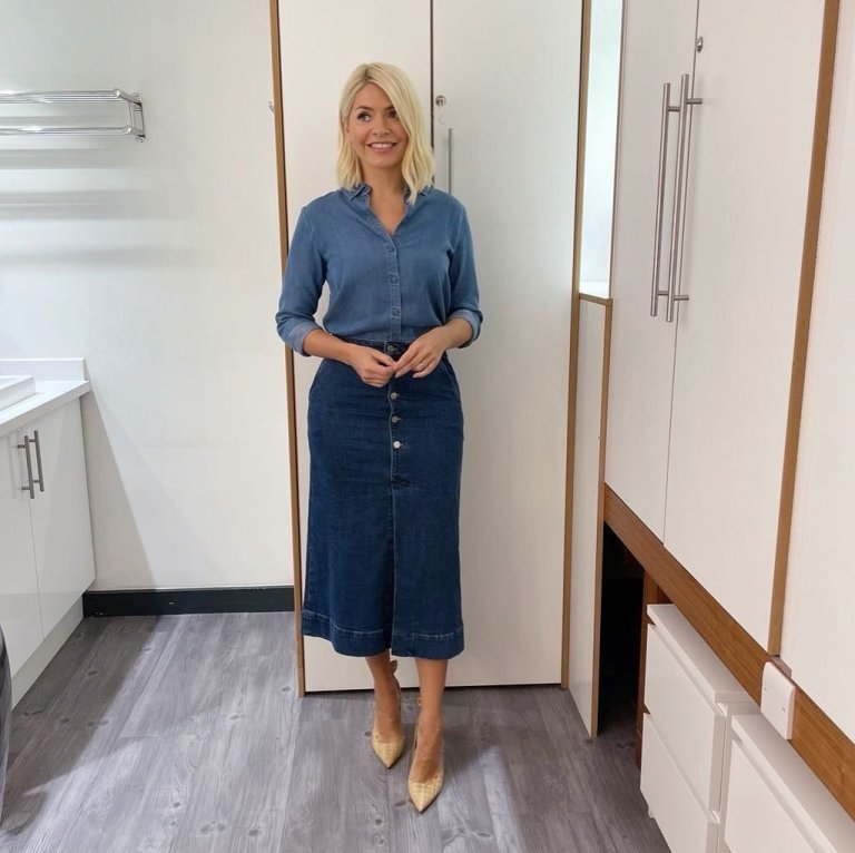 where to get all Holly Willoughby This Morning outfits denim shirt denim button front midi skirt yellow rafia bow heel court shoes 17 May 2022 Photo Holly Willoughby