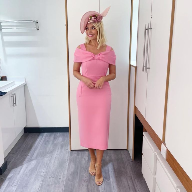 where to get all Holly Willoughby This Morning dresses pink shoulder shawl midi dress nude suede sandals pink floral hat Ascot 15 June 2022 Photo Holly Willoughby