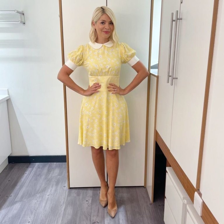where to get all Holly Willoughby This Morning dresses yellow daisy white collar shor sleeve dress nude suede shoes 8 June 2022 Photo Holly Willoughby