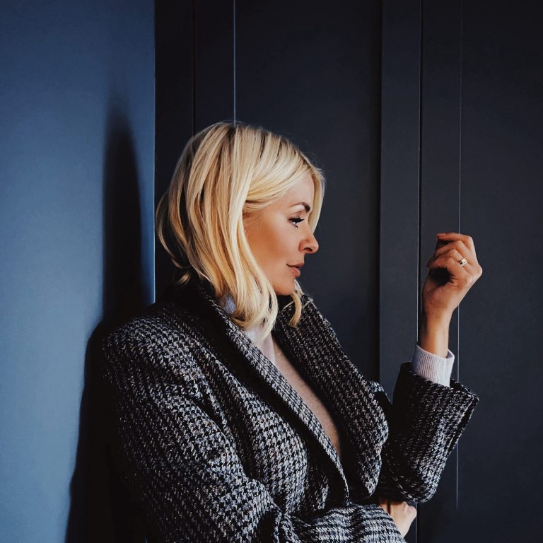 where to get all Holly Willoughby outfits blue and black checked dogtooth jacket Wylde Moon September 2022