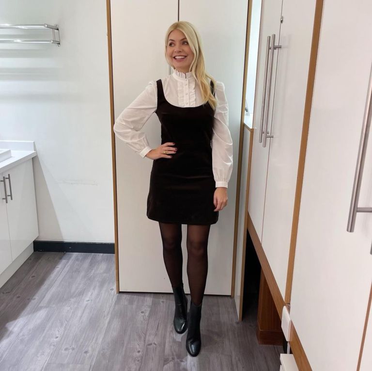 where to get all Holly Willoughby This Morning dresses brown corduroy mini dres with built in blouse black ankle boots 15 November 2022 Photo Holly Willoughby