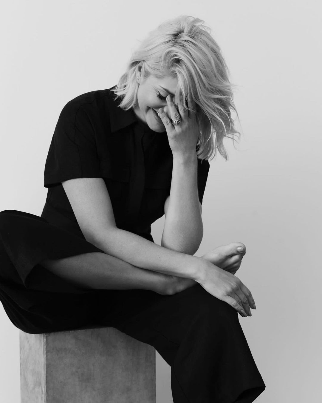 where to get all Holly Willoughby outfits black linen cropped jumpsuit 8 April 2023 Photo M&S