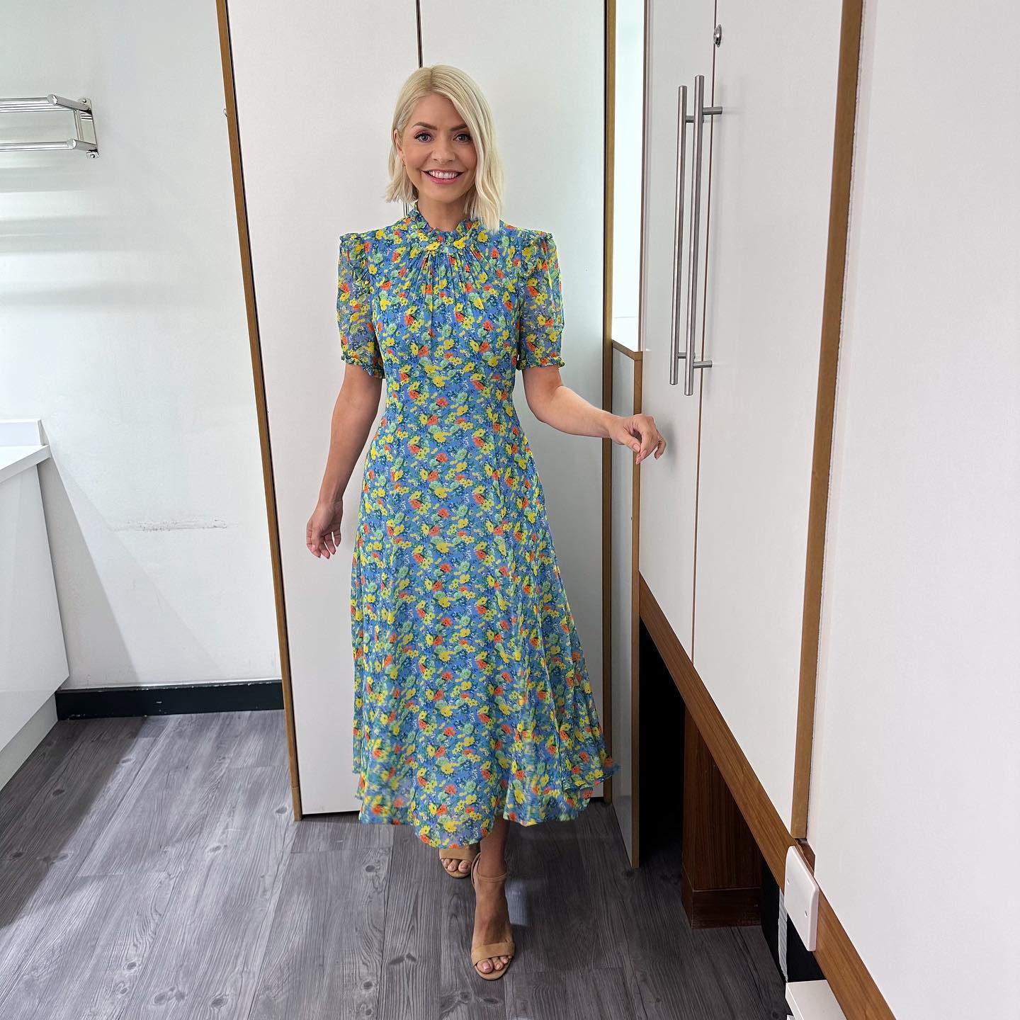 where to get all Holly Willoughby This Morning dresses blue meadow floral print short sleev midi dress nude suede sandals 6 June 2023 Photo Holly Willoughby