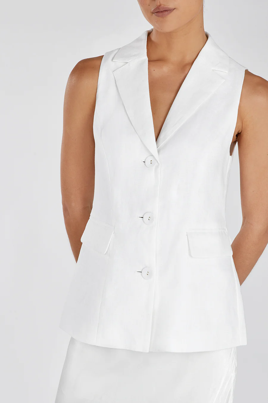 Dissh Kristin White Linen Longline Vest