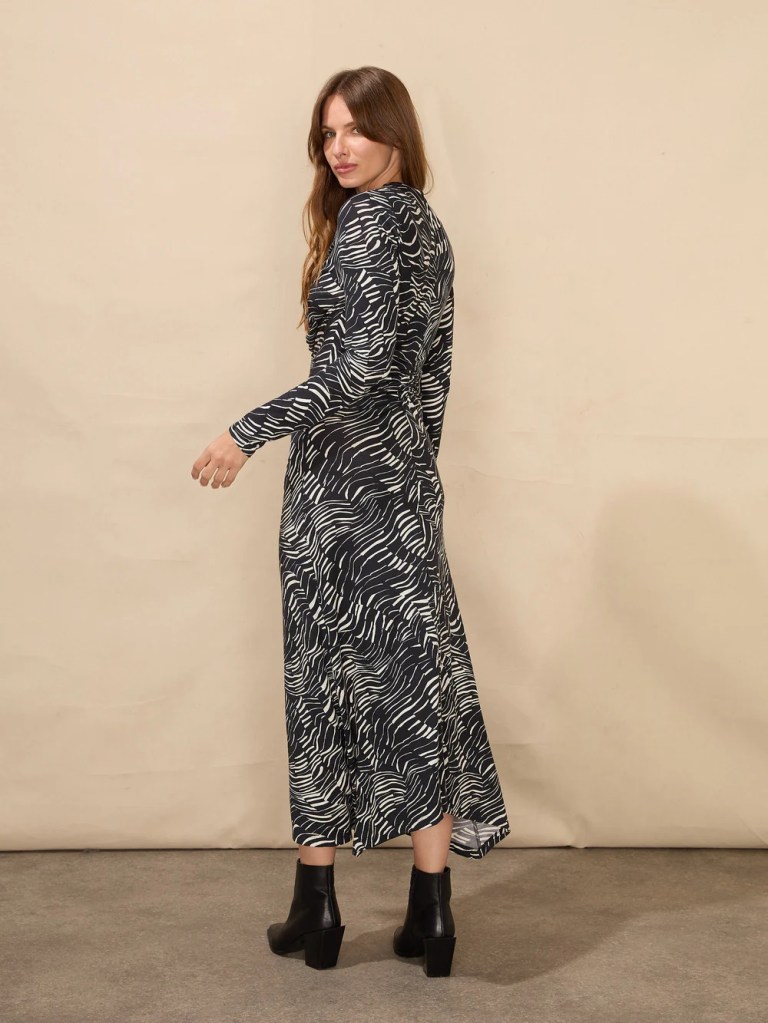 Ro&amp;Zo Black Animal Ruched Front Dress back view