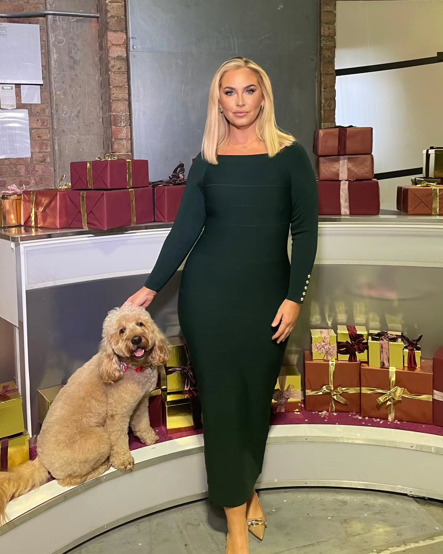 where to get all Josie Gibson This Morning dresses emerald green bandage knit midaxi dress what is Josie wearing 19 December 2024 where to get all Josie Gibson This Morning dresses emerald green bandage knit midaxi dress what is Josie wearing 19 December 2024 Photo Josie Gibson