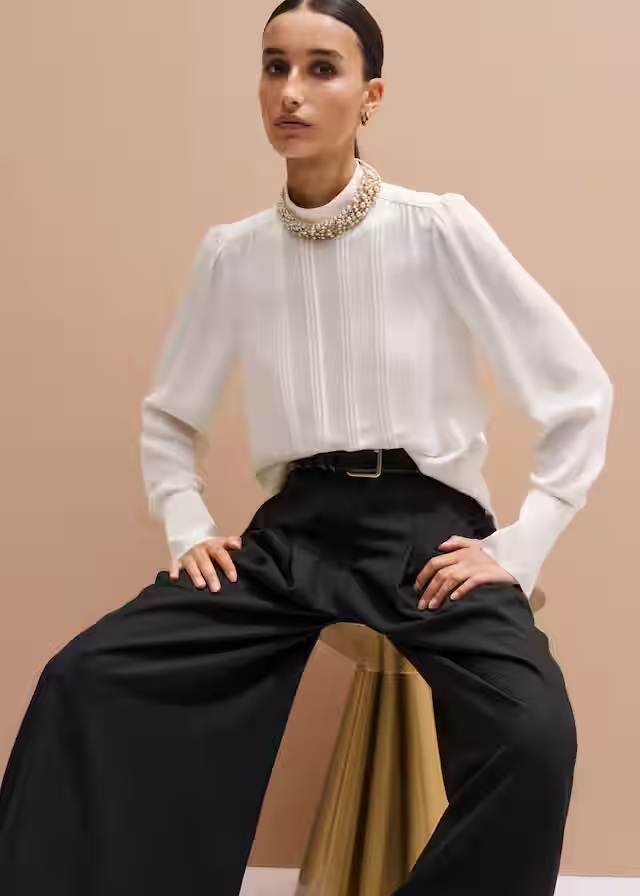 Me + Em embellished Collar Top