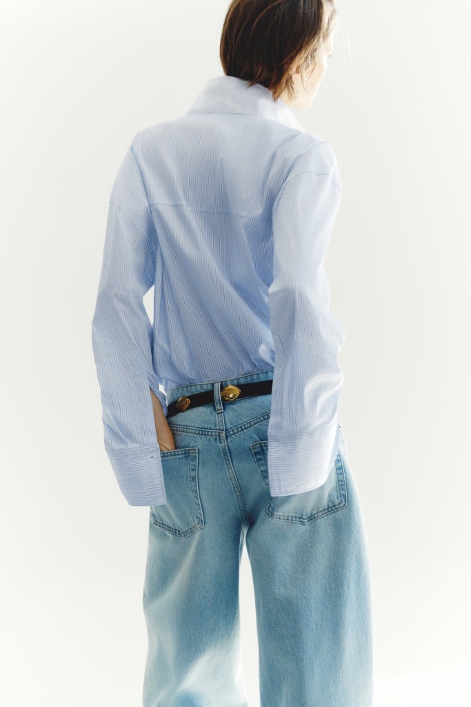 H&M Stand-collar shirt back view